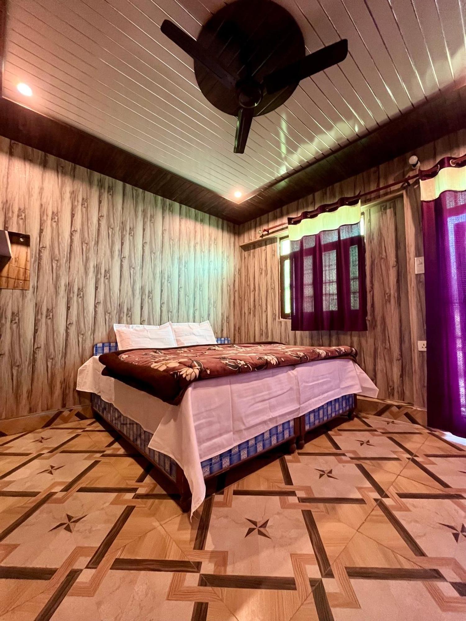 Astha Guest House Gopeshwar 外观 照片