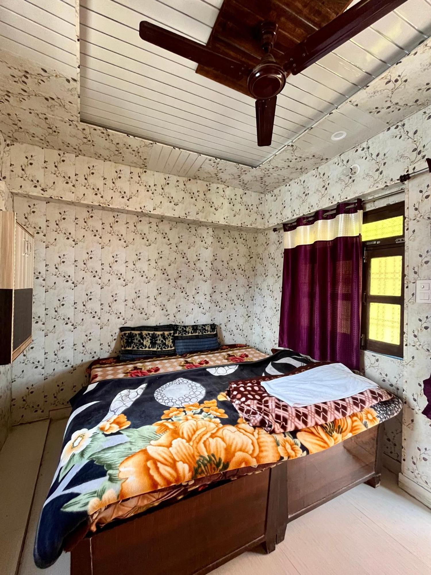 Astha Guest House Gopeshwar 外观 照片